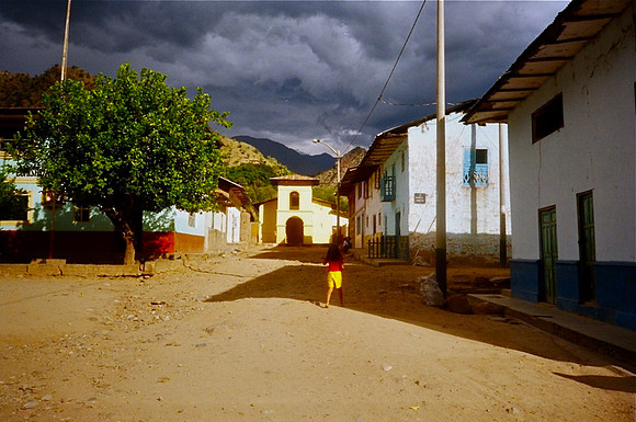 Peru Andes, Maron river town 2004