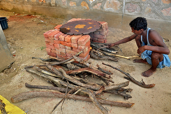 chapati making in hati gau