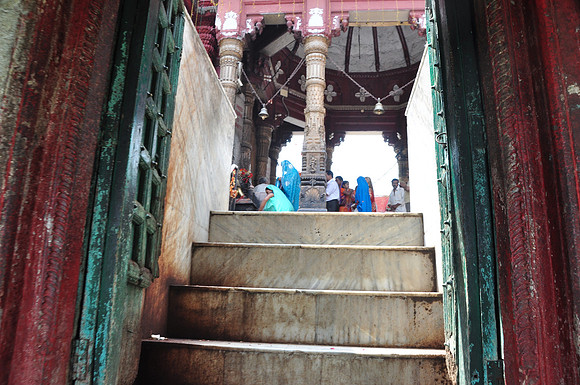 Street Life in Varanasi 2010 (43)