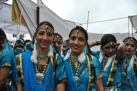 Warren Academy upper class school celebrating Independance Day (7)