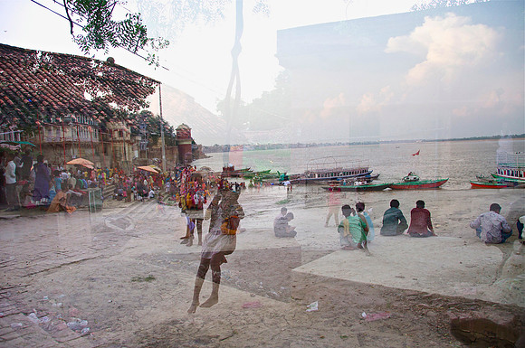 DSC_0532River Ganges, Varanasi Uttar Pradesh, Women Celebrating Durga Festival
