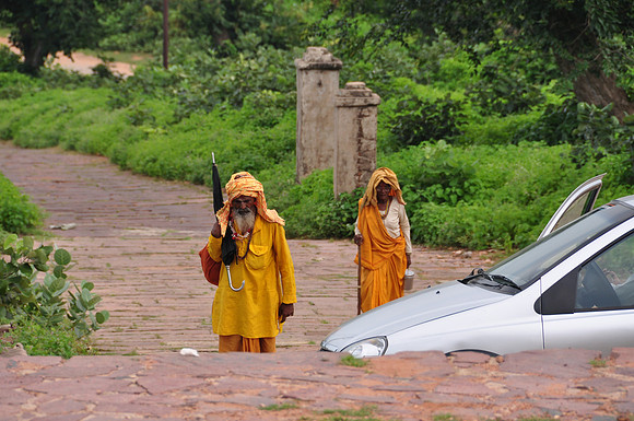 Two Sadhus Orcha