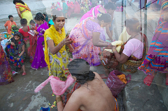 DSC_0548 2River Ganges, Varanasi Uttar Pradesh, Women Celebrating Durga Festival