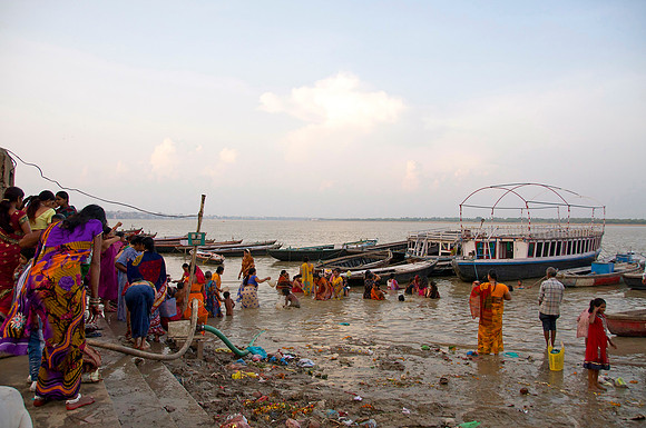 DSC_0497 River Ganges, Varanasi Uttar Pradesh, Women Celebrating Durga Festival