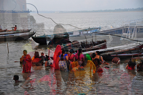 CSC_0687River Ganges, Varanasi Uttar Pradesh, Women Celebrating Durga Festival